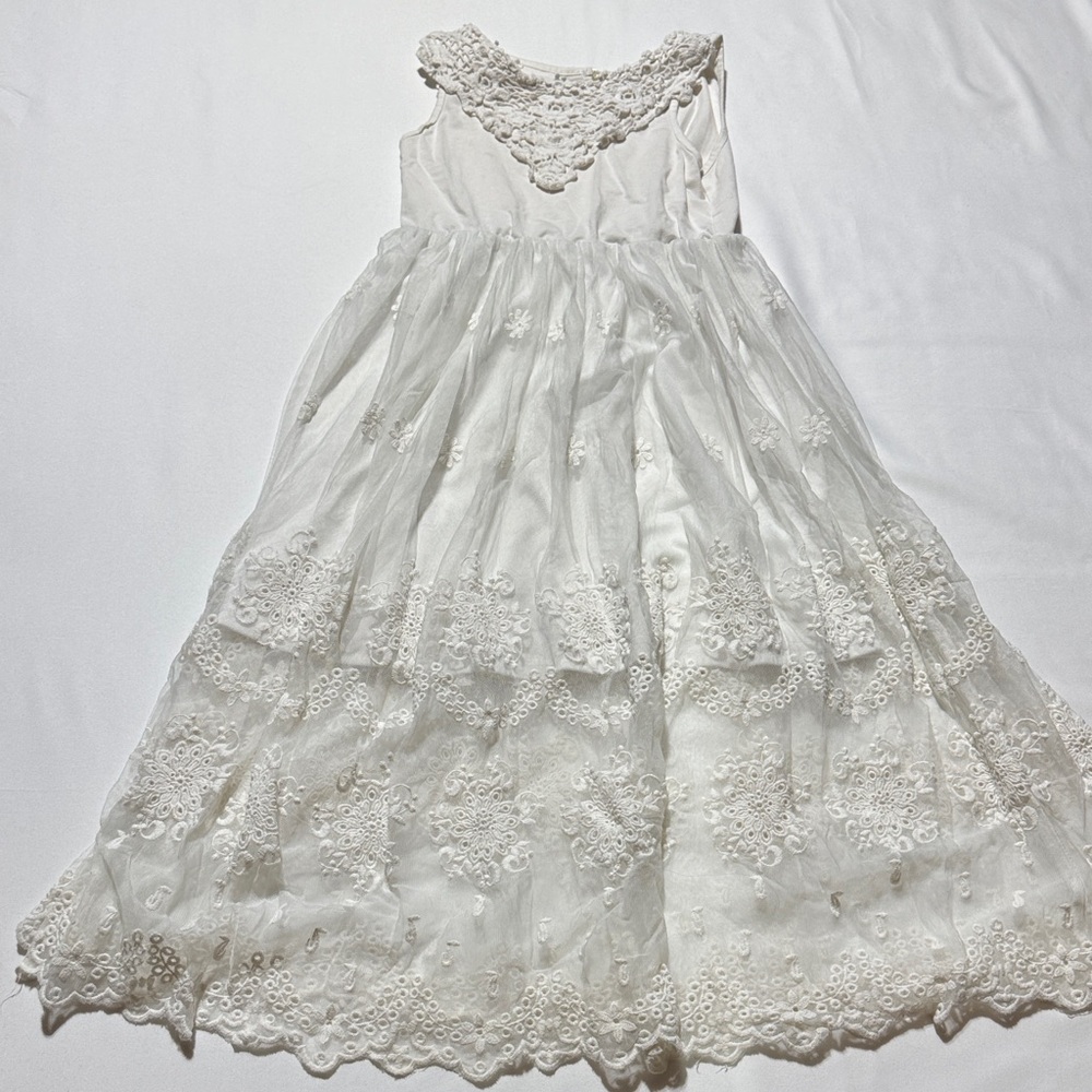 Elegant White Lace Dress